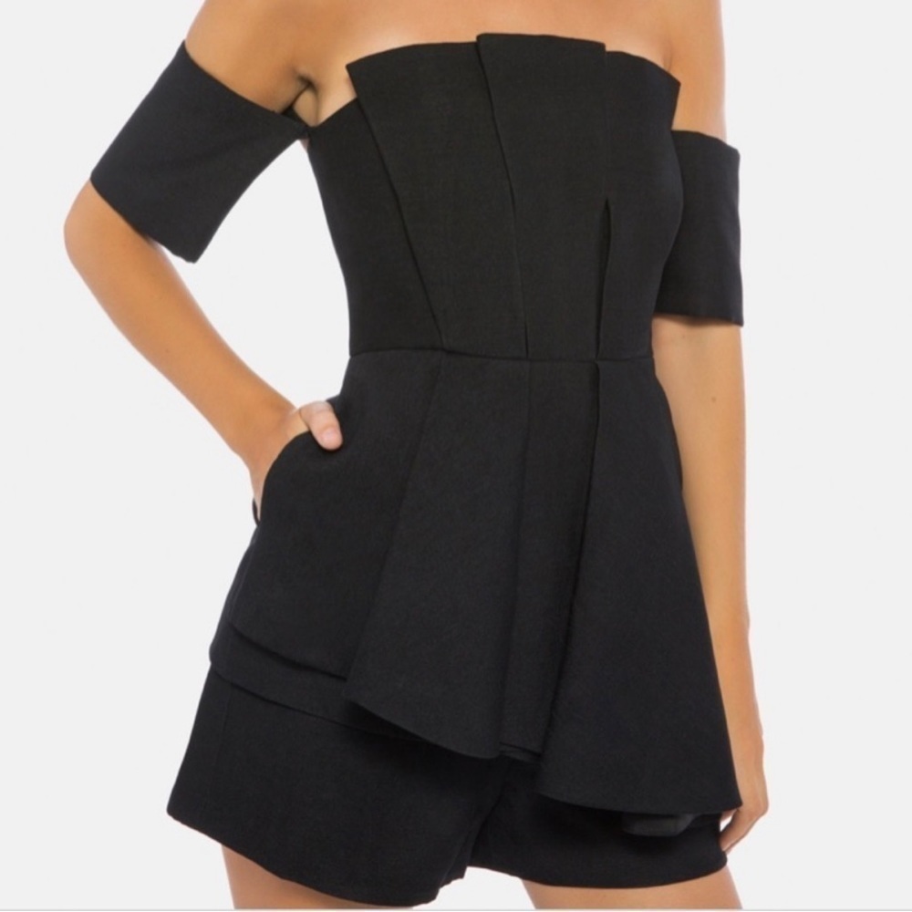 C/MEO Collective 'Need Nobody Romper' off shoulder peplum bnwt - Picture 3 of 12